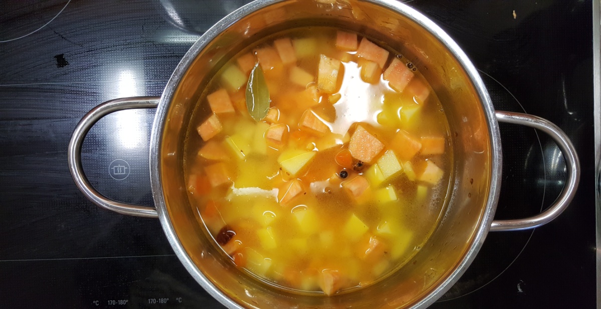 Suppe Aus Zweierlei Kartoffeln Mit Chorizo Rezepte Kochrezepte Kochen Im Alltag Gelesi De