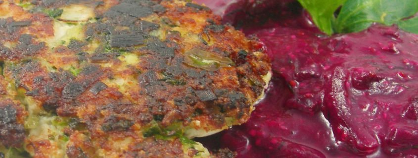 Putenfrikadellen mit Rote-Beete-Sauce - fettarmes Rezept für gesunde ...