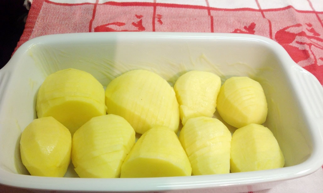 Schwedische Kartoffeln in der Auflaufform backen und zubereiten