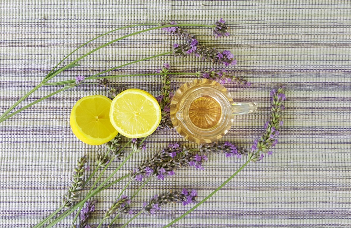 Lavendelsirup selber machen - einfaches Rezept