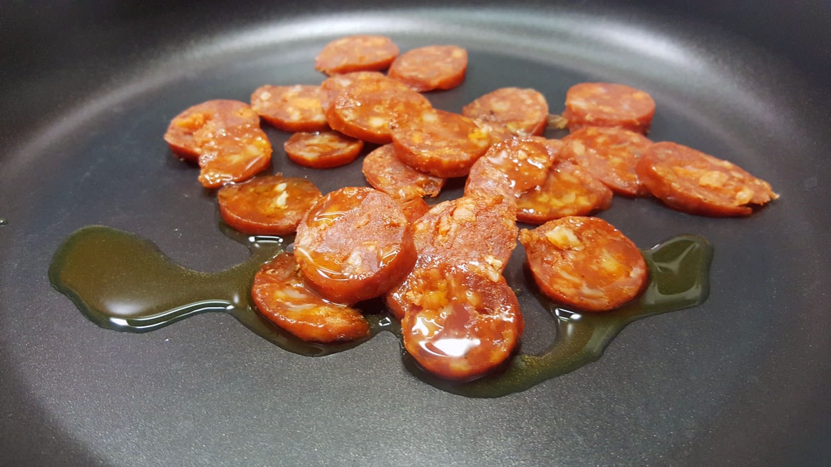 saftige Gnocchi mit feuriger Chorizo und kräftigem Büffelmozzarella