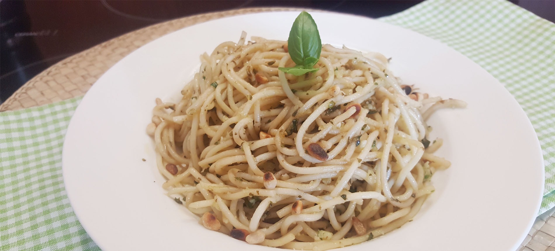Basilikum Nudeln - ein Pasta Rezept von Manuela Aust Pasta Rezept: Basilikum Nudeln