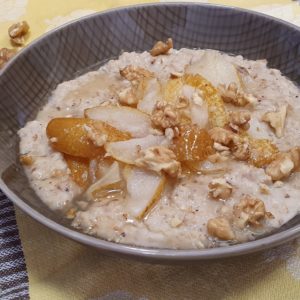 Haferflocken Porridge mit Birnen