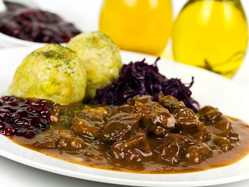 Rehragout Rezept: Rehpfeffer, ein Klassiker der Wildküche